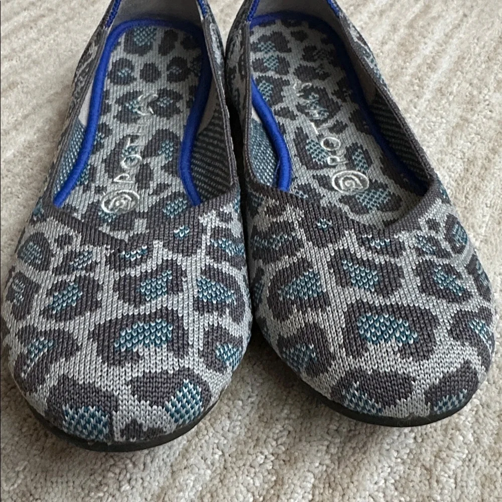 EUC Rothy’s Gray Spotted Leopard Cheetah Round Toe Flats Limited Edition Size 7